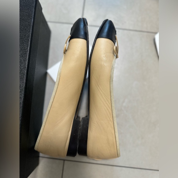Authentic Chanel Nude/Black Cap Toe Ballet Flat Size 38 - Picture 7 of 9